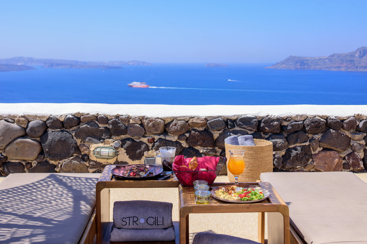 Strogili Hotel Oia Santorini - Sea View