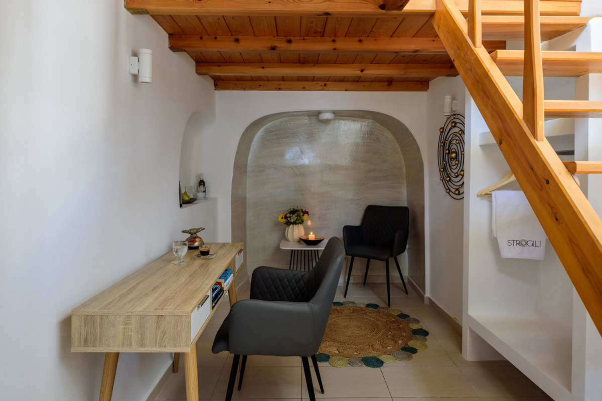 Oia Santorini Accommodation - Studio Standard Double